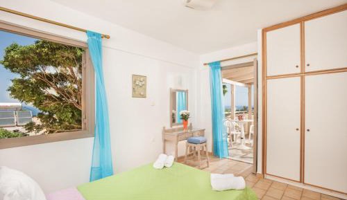Two-Bedroom Apartment (4 Adults)