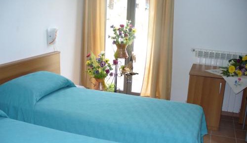 Triple Room with Private Bathroom