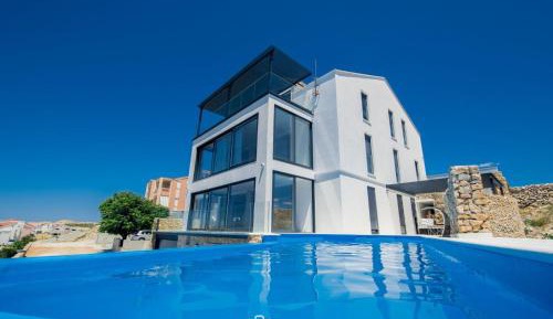 Apartment with Private Pool 