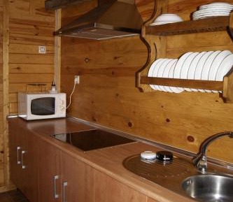 Basic Triple Room with Shared Bathroom