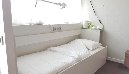 New Generation Triple Room ( 2 Single Beds  + 1 Junior Bed)
