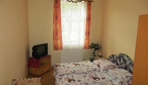 Twin Room with Private Bathroom