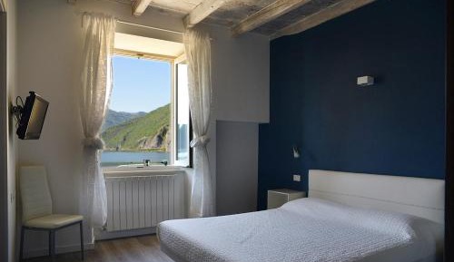 Double Room with Lake View