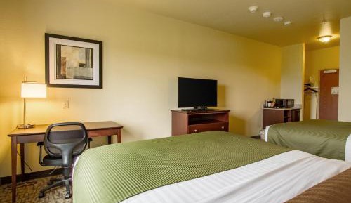 Queen Room with Two Queen Beds