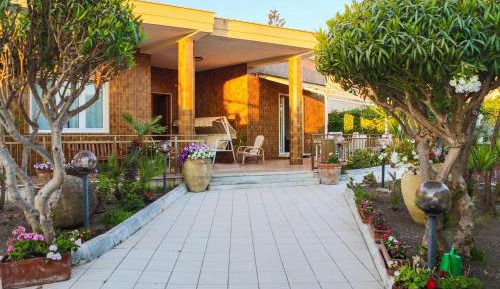 Villa with Sea View