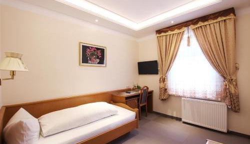 Single Room with Bathroom
