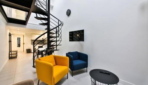 Apartment - Split Level