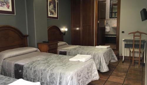 Comfort Triple Room with Shower