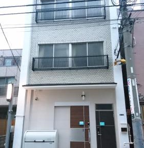 First floor Three-Bedroom Apartment