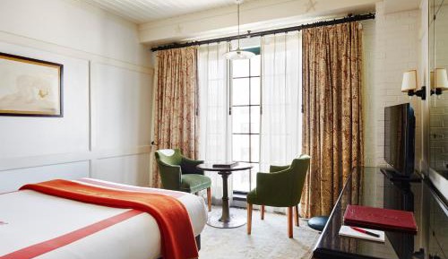 Queen Room