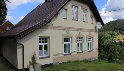Three-Bedroom Chalet