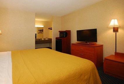 Standard Room with Two Double Beds - Non-Smoking