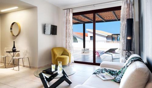Golden Suite with Sea View