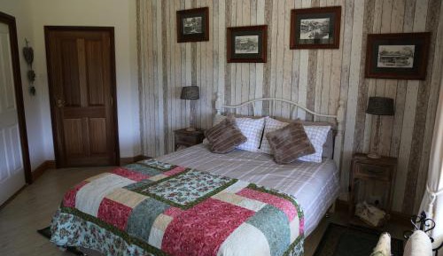 Deluxe Double Room with Shower