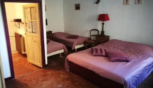 Quadruple Room with Private Bathroom