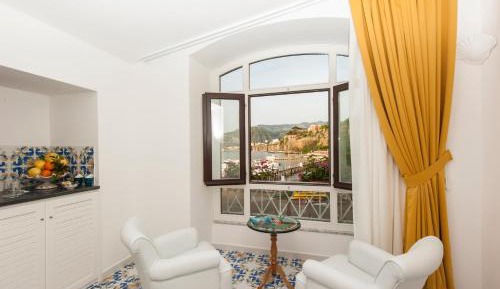 Deluxe Double Room with Sea View