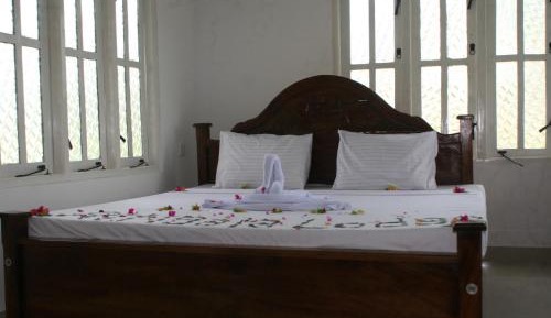 Deluxe Double or Twin Room with Mountain View