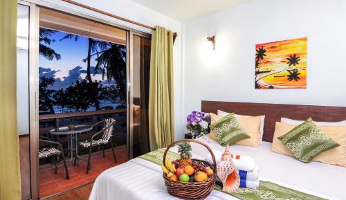 Deluxe Double Room with Balcony and Sea View