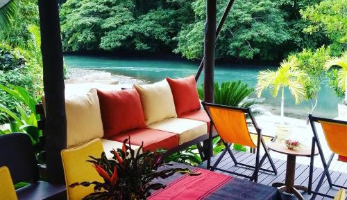Bungalow - Water Front 
