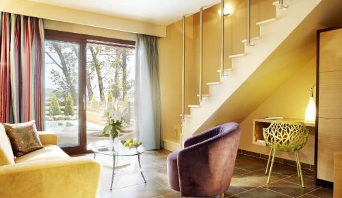 Maisonette with Private Pool