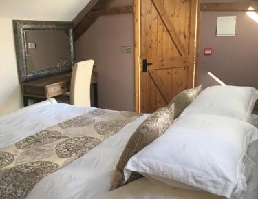 Deluxe Double Room with Shower