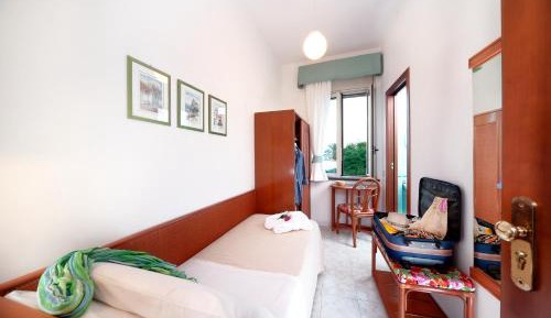 Classic Single Room
