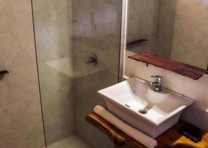 Double or Twin Room with Mountain View