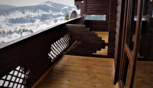 Three-Bedroom Townhouse