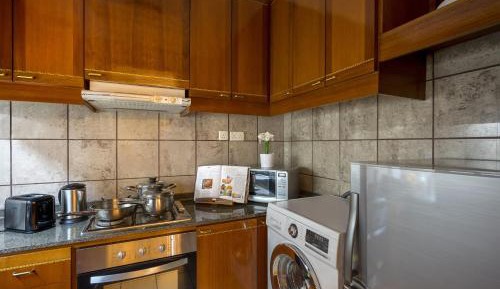 Deluxe Two-Bedroom Apartment
