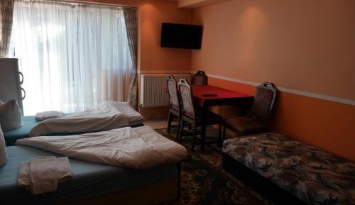 Quadruple Room with Shared Bathroom