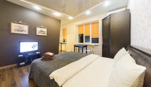 Apartment with Shower Hryhoriya Skovorody Str. 3