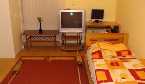 Apartment (5 Adults)