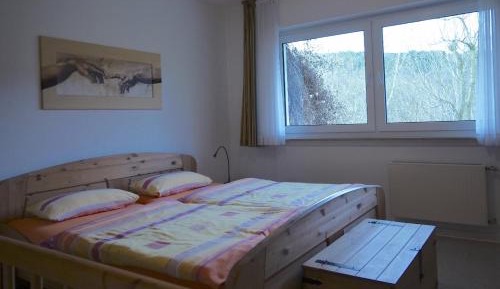 Apartment with Mountain View