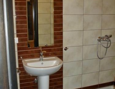 Two-Bedroom Apartment (2-3 Adults)