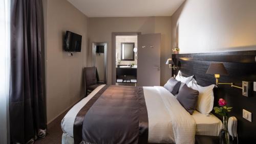 Priviledge Room
