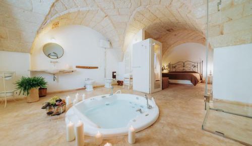 Suite with Spa Bath
