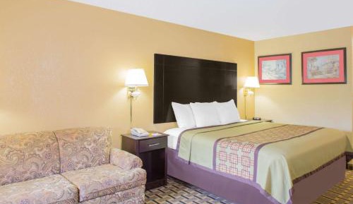 King Room - Disability Access/Non-Smoking