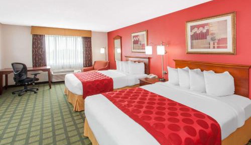 Queen Room with Two Queen Beds - Non-Smoking