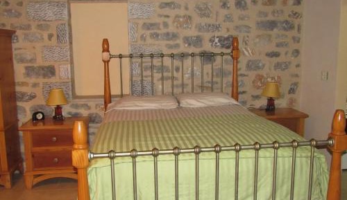 Room 2 - Deluxe Studio with Fireplace and Sea View