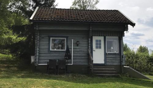 One-Bedroom Cottage with Lake View 