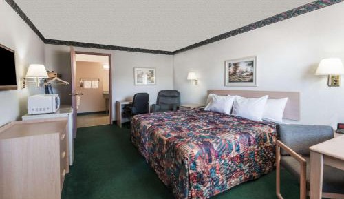 King Room - Non-Smoking