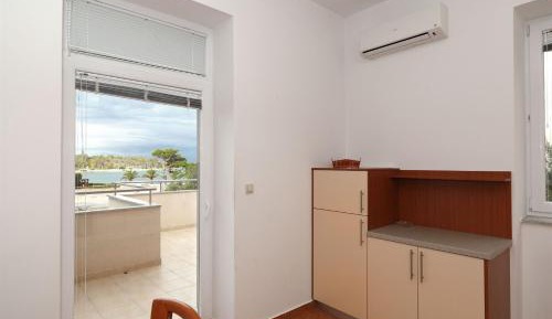 One-Bedroom Apartment with Terrace