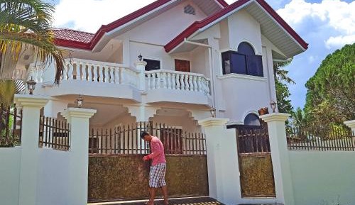 Three-Bedroom Townhouse