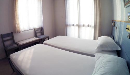 Classic Quadruple Room