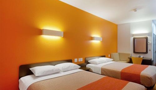 Queen Room with Two Queen Beds - Non-Smoking