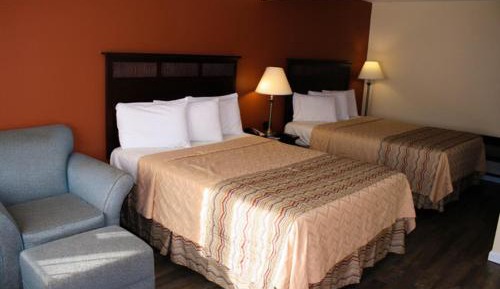 Queen Room with Two Queen Beds - Smoking