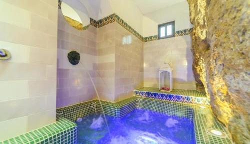 One-Bedroom House (2 Adults)