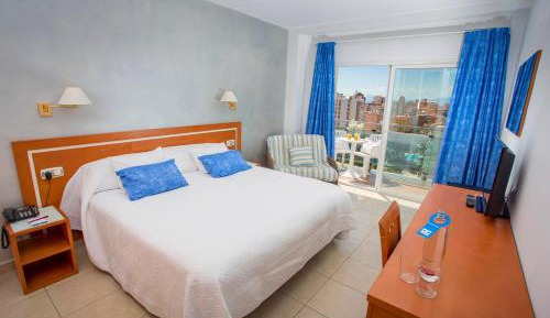 Double Room with Extra Bed (2 Adults + 1 Child)