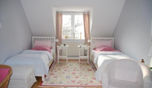 Apartment with Garden View
