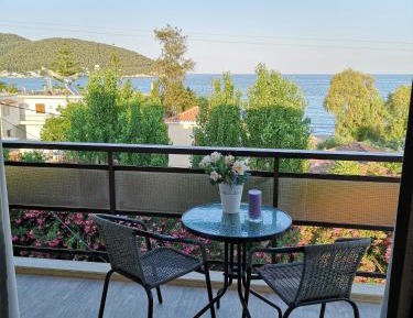 Standard Triple Room with Sea View